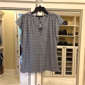 White House Black Market Patterned Top Size Small